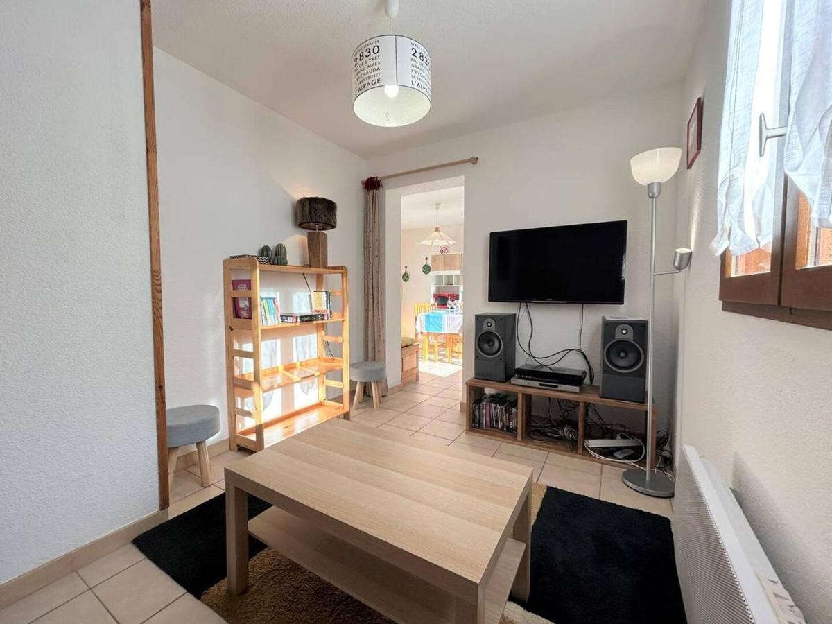Appartement Serre Chevalier, T3, 4 Personnes Plein Sud Avec Balcon, Pres Des Pistes, Meuble Touristique 3 Etoiles *